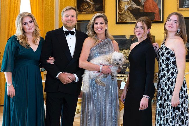 Dutch royal familys 2022 Christmas card photo