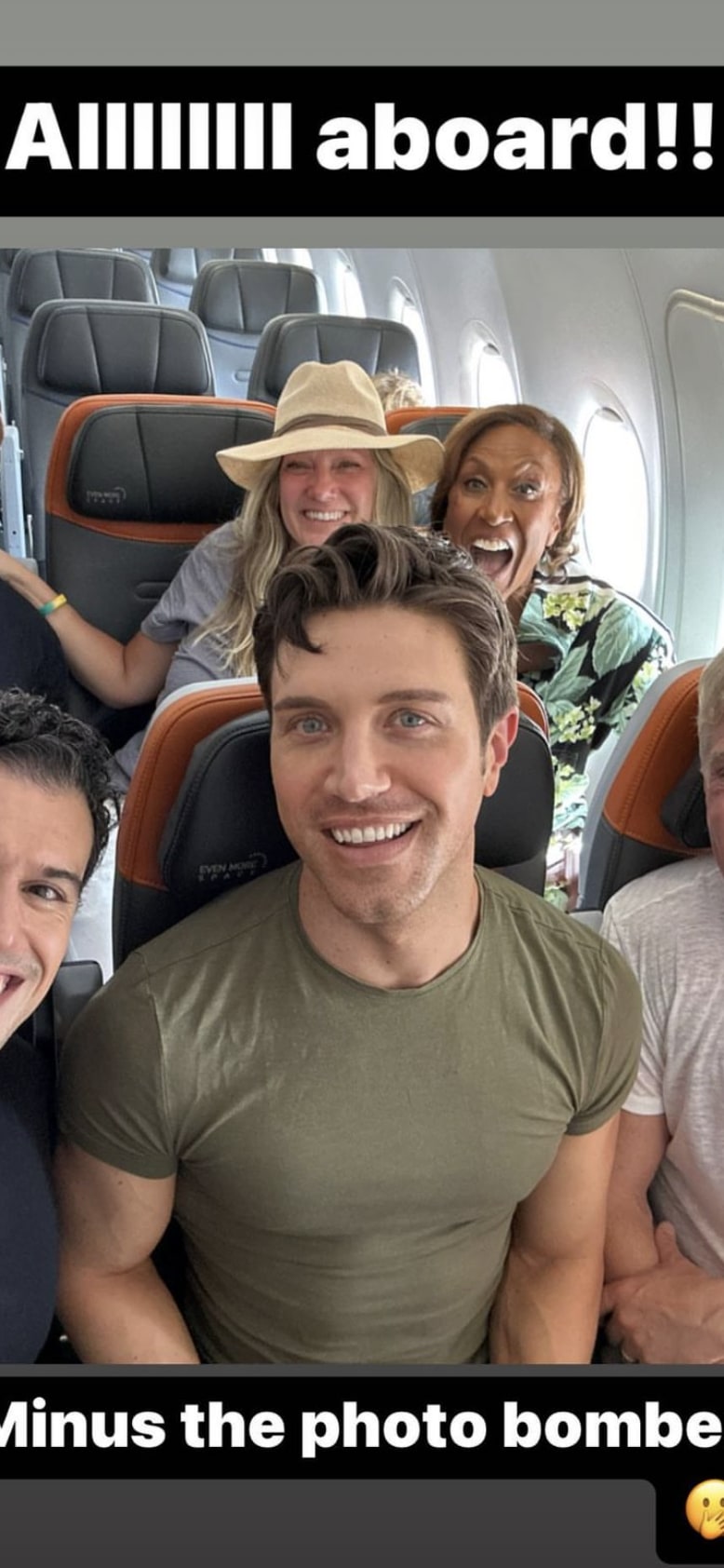 Robin jetted off with her GMA co-stars and their partners too 