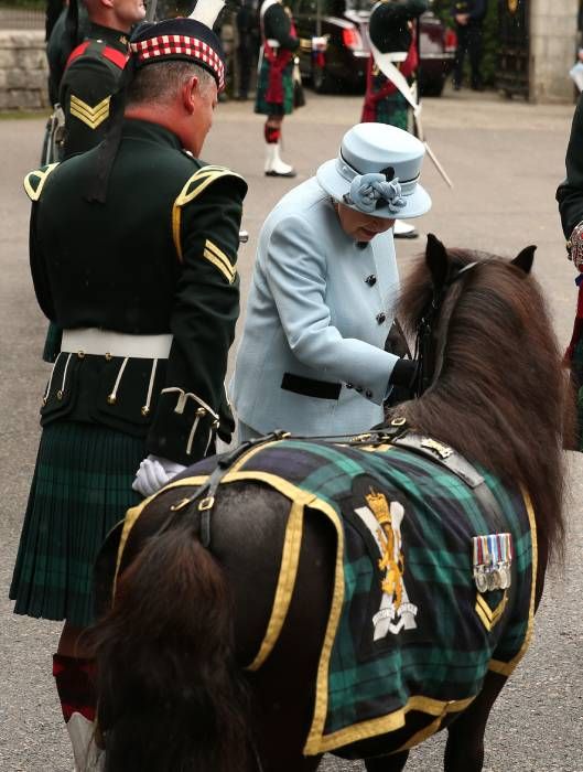 The Queen and Prince Philip give rare glimpse of Balmoral Castle in ...