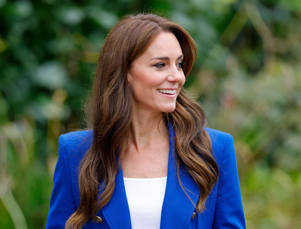  Catherine, Princess of Wales attends a SportsAid mental fitness workshop at Bisham Abbey National Sports Centre to mark World Mental Health Day on October 12, 2023 in Marlow, England. The Prince and Princess of Wales are carrying out engagements across the UK to mark World Mental Health Day and to highlight the importance of mental wellbeing, particularly in young people. 