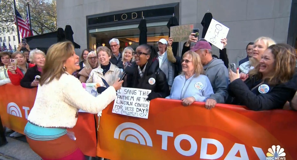 Hoda Kotb at the Today plaza with Felita LaRock