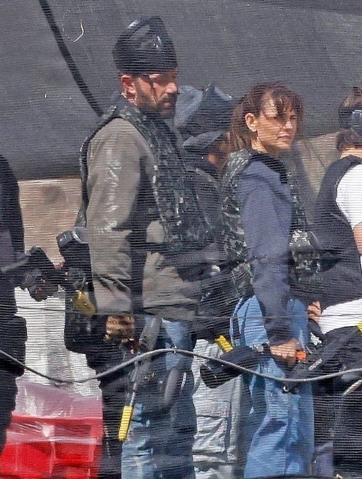 BGUK_3169401 - Los Angeles, CA  - Ben Affleck gets very close to ex wife Jennifer Garner at their son Sam's 13th birthday party at a paintball park in Los Angeles. Ben was following Jennifer around and laughing and flirting with her throughout the party. He came in close several times and kept coming up to her laughing and smiling.

Pictured: Ben Affleck, Jennifer Garner