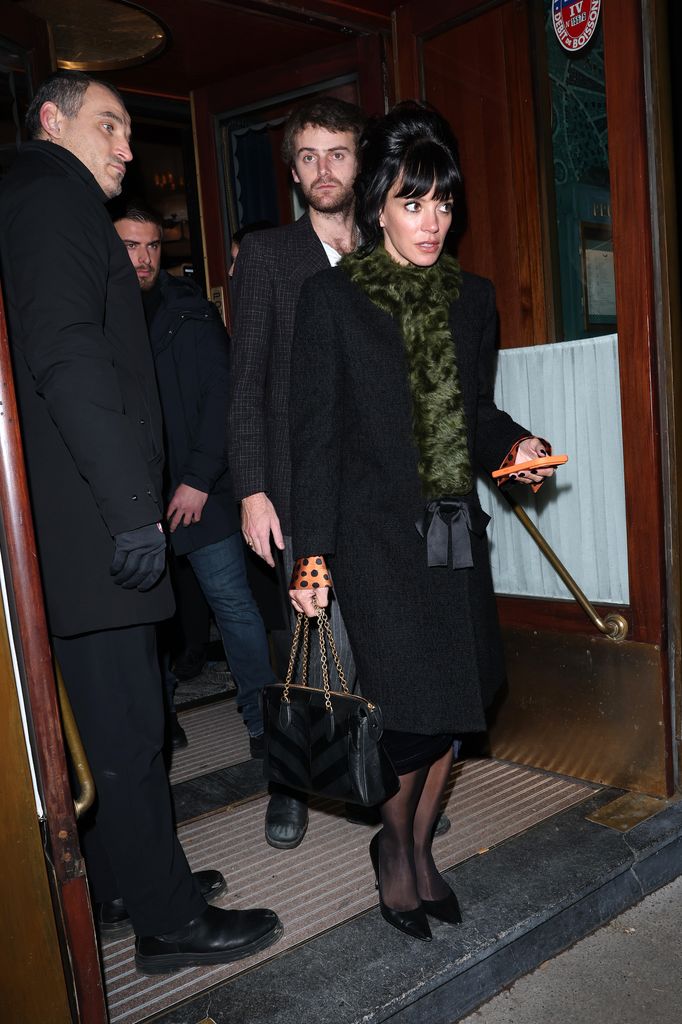 Lily Allen et Jonah Freud ont été aperçus en train de quitter une afterparty Valentino lors de la Fashion Week de Paris en janvier