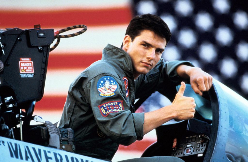 2JB8TBF TOM CRUISE in TOP GUN (1986), directed by TONY SCOTT. Credit: PARAMOUNT PICTURES / Album