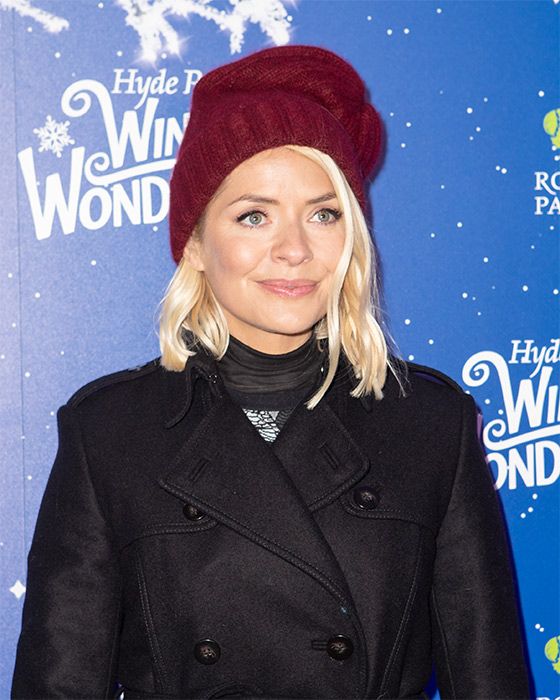 holly willoughby black coat