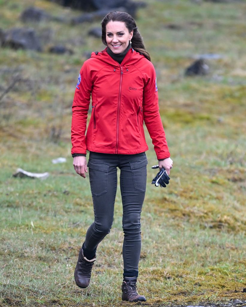 Kate donned outerwear, skinny jeans and boots
