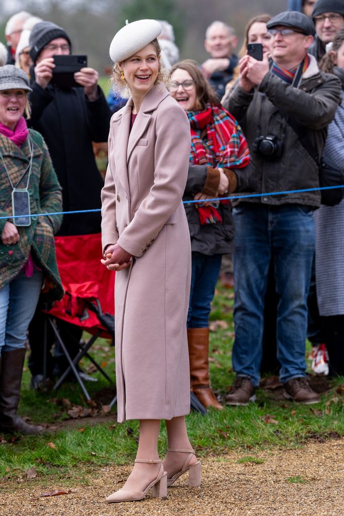 Lady Louise Windsor exuded elegance in the dove grey beret