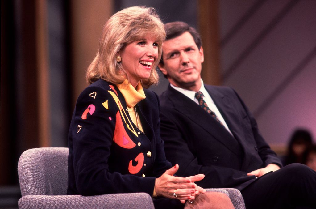 Charlie Gibson and Joan Lunden hosts GMA in the 90s