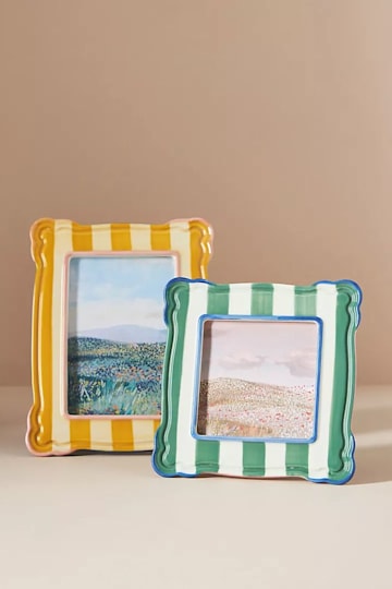 Striped photo frame