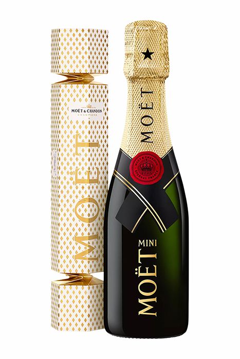 Moet cracker