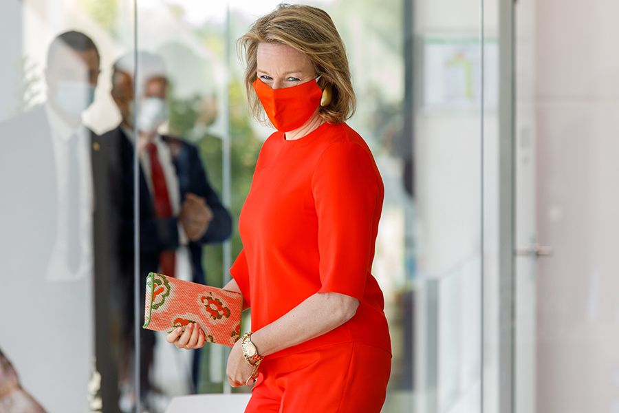 queen mathilde red suit face mask