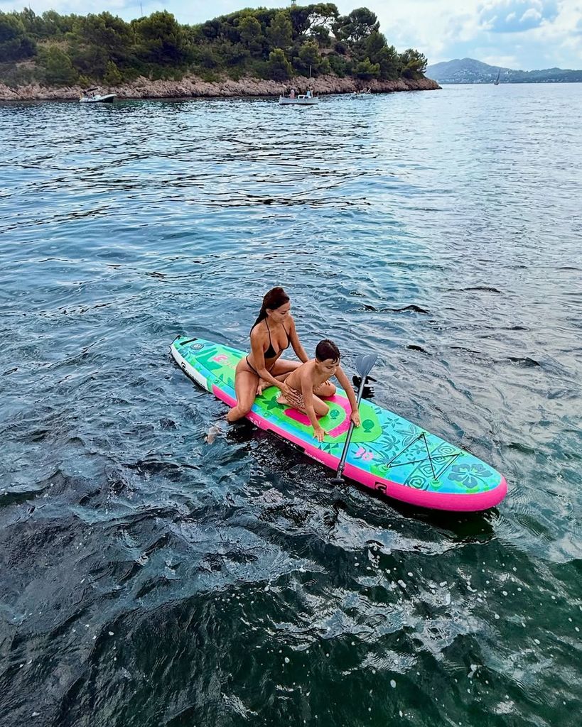 eva longoria son santiago paddleboarding