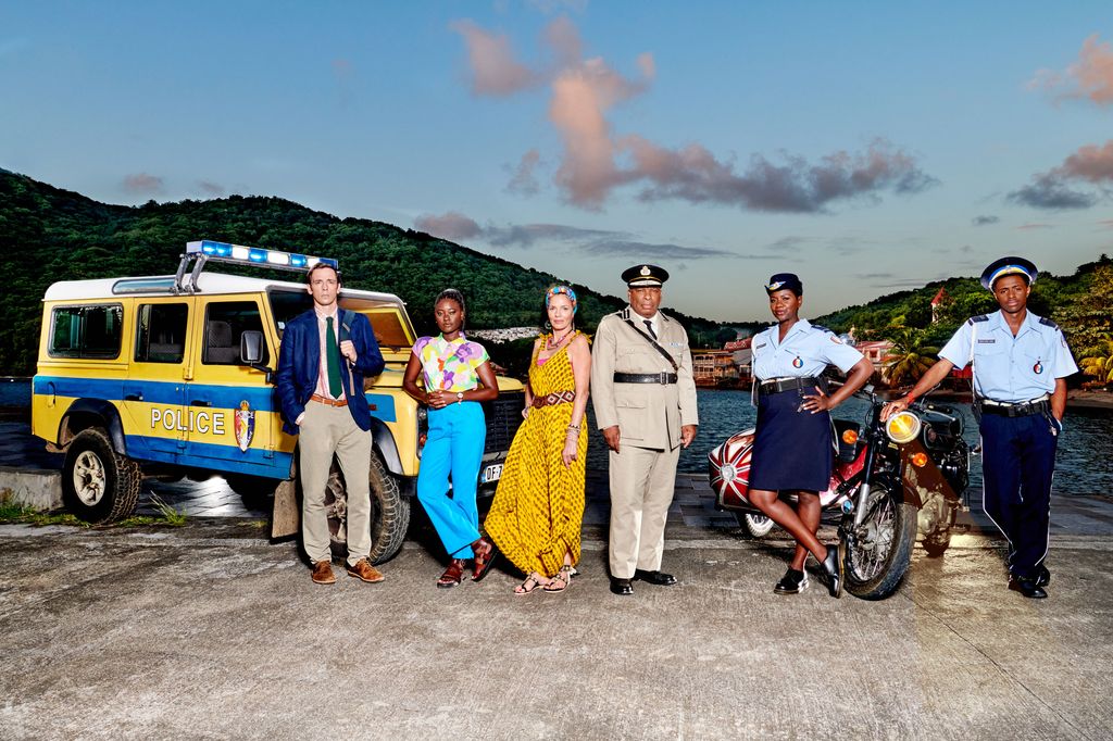 Series,DI Neville Parker (RALF LITTLE), Naomi Thomas (SHANTOL JACKSON), Catherine Bordey (ÉLIZABETH BOURGINE), Selwyn Patterson (DON WARRINGTON),  Darlene (GINNY HOLDER), Marlon Pryce (TAHJ MILES)