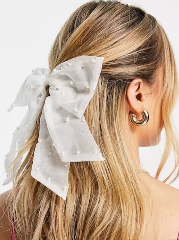 ASOS Design Hair Bow In White With Pearls