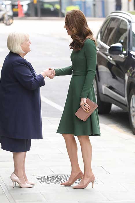 kate greeted