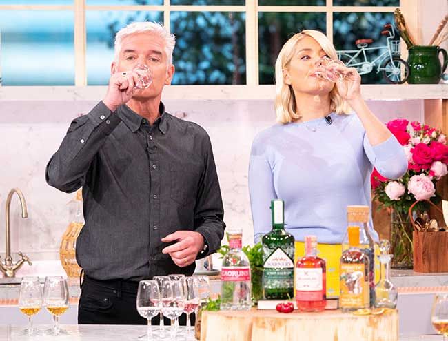holly willoughby drinking wine phillip schofield
