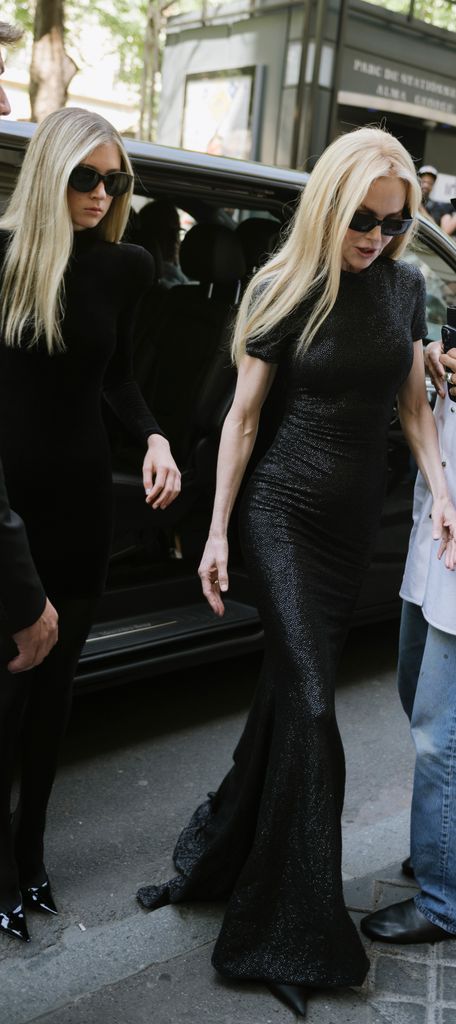 nicole kidman and daughter sunday rose at balenciaga pfw