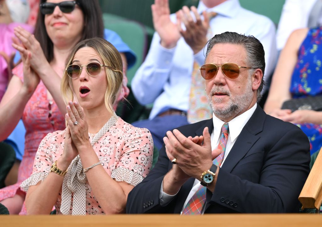 russell crowe fiancée britney theriot