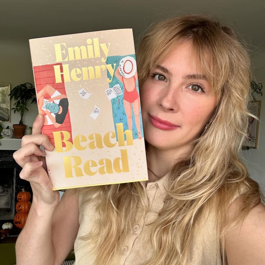 Emily Henry Beach Read