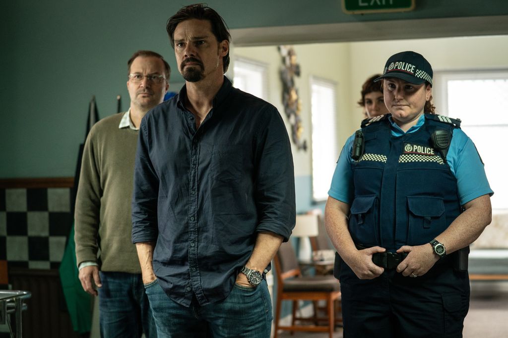 Harry (DAVID VAN HORN), Ewan (JAY RYAN), Sadie (CHLOE PARKER), Sgt Libby Grimes (FLORENCE HARTIGAN)