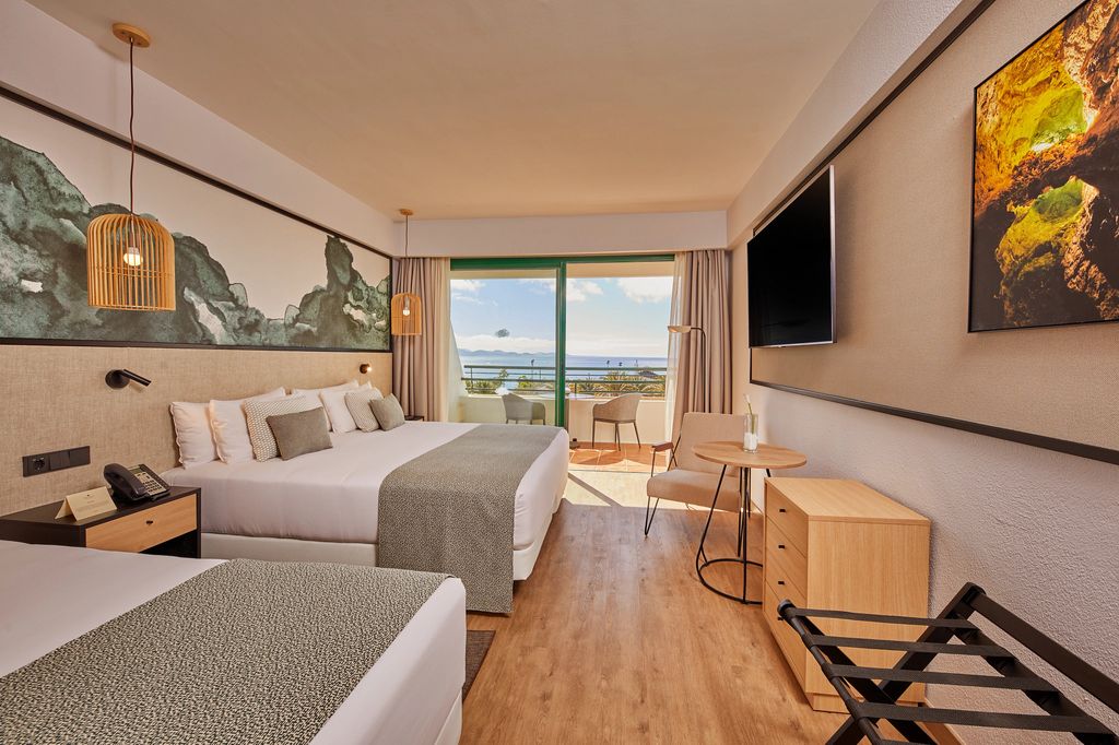 Dreams Lanzarote Playa Dorada Resort & Spa hotel room