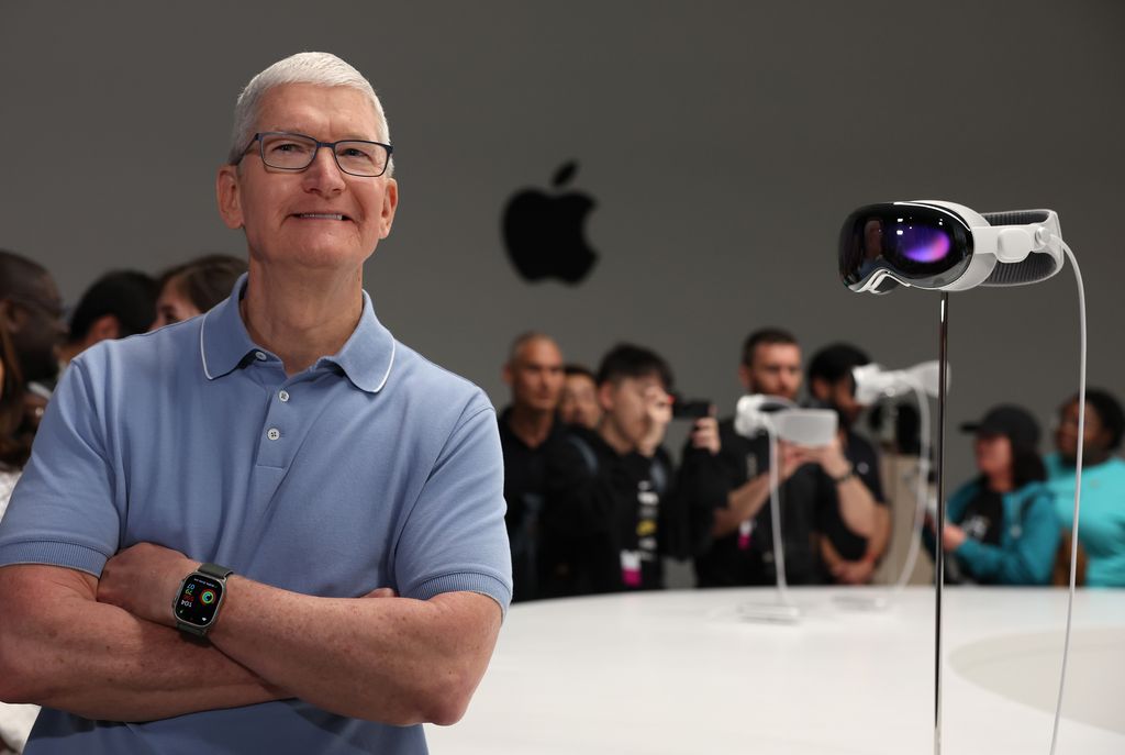 Tim Cook with arms crossed