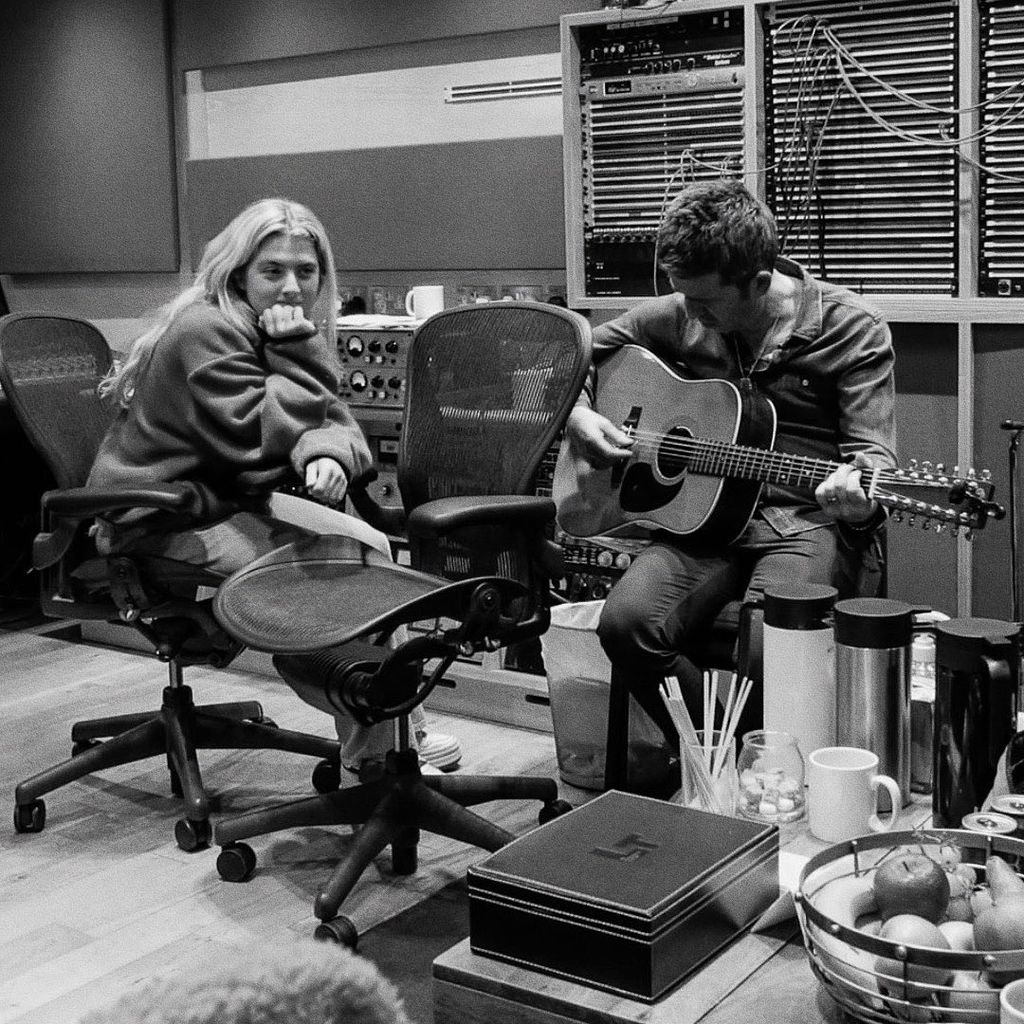 Anais and Noel in the studio