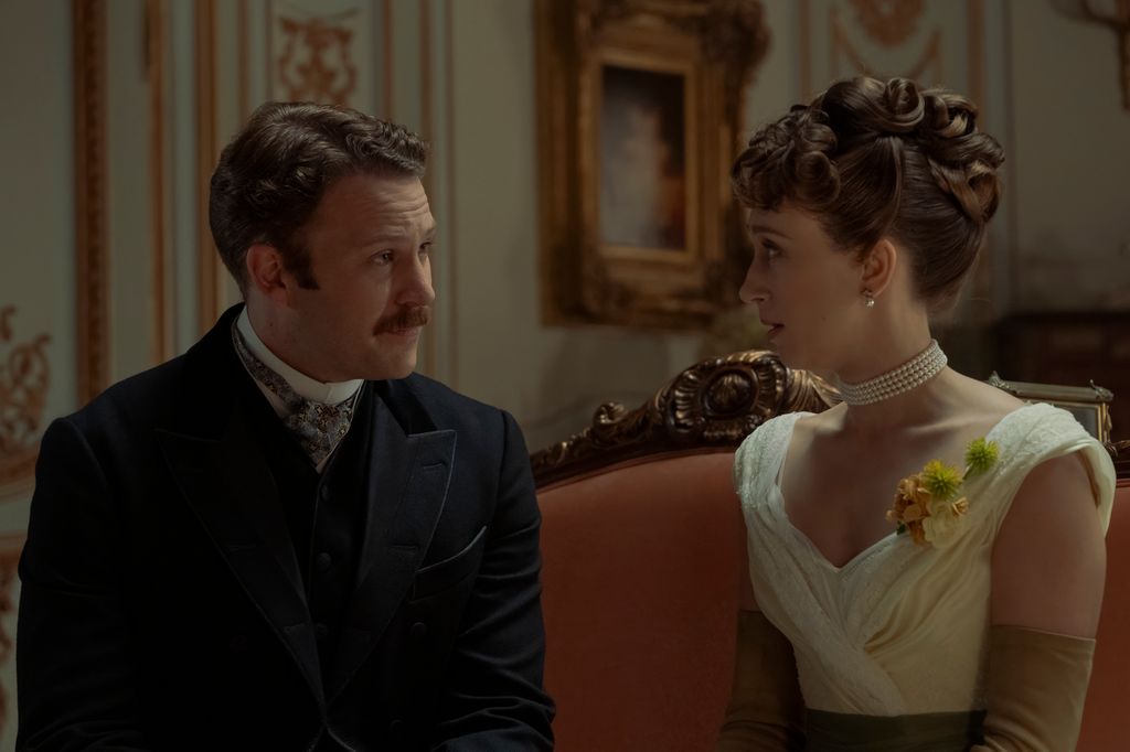 Ben Lamb as Duke of Buckingham and Taissa Farmiga as Gladys Russell in The Gilded Age
