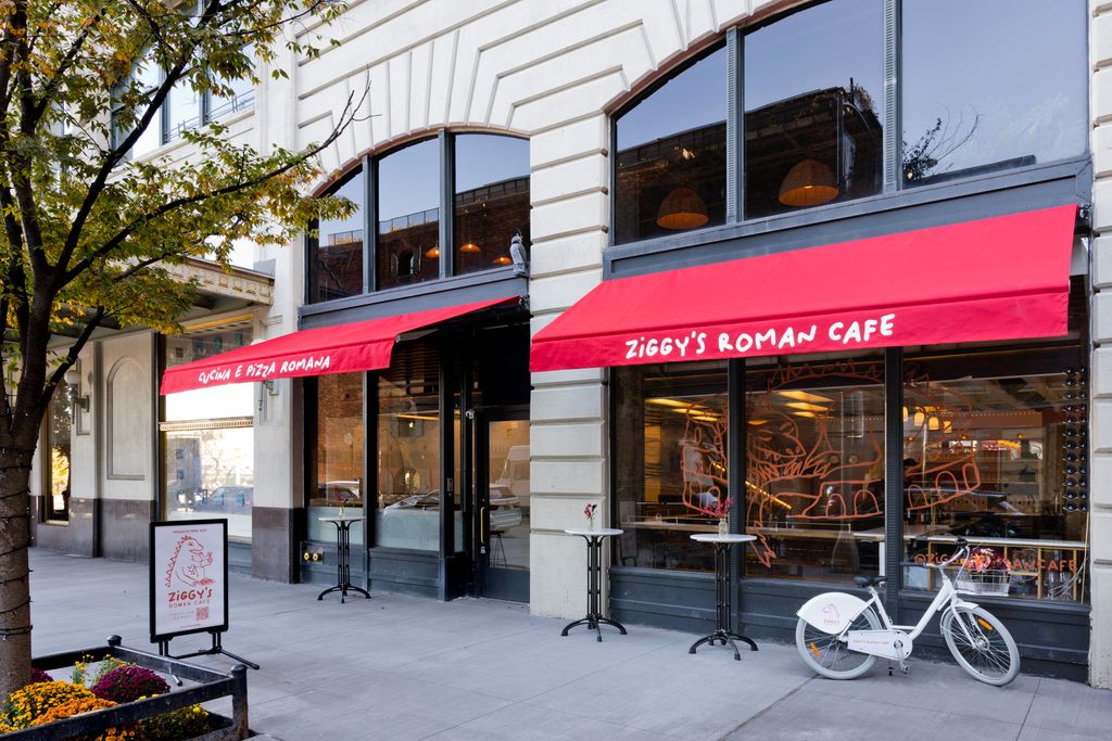 Ziggy's Roman Cafe in Dumbo, New York City