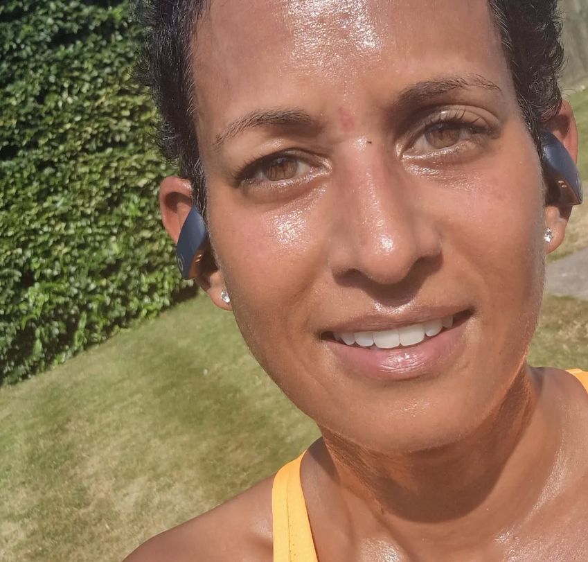Naga Munchetty in front of her hedges and patio