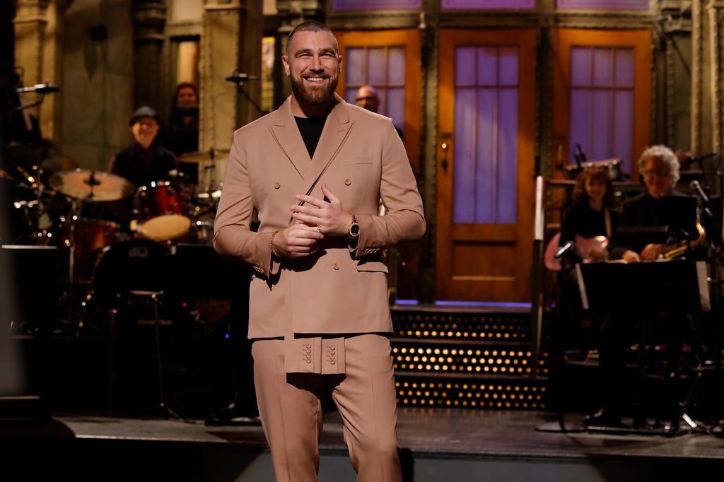 travis kelce hosting snl