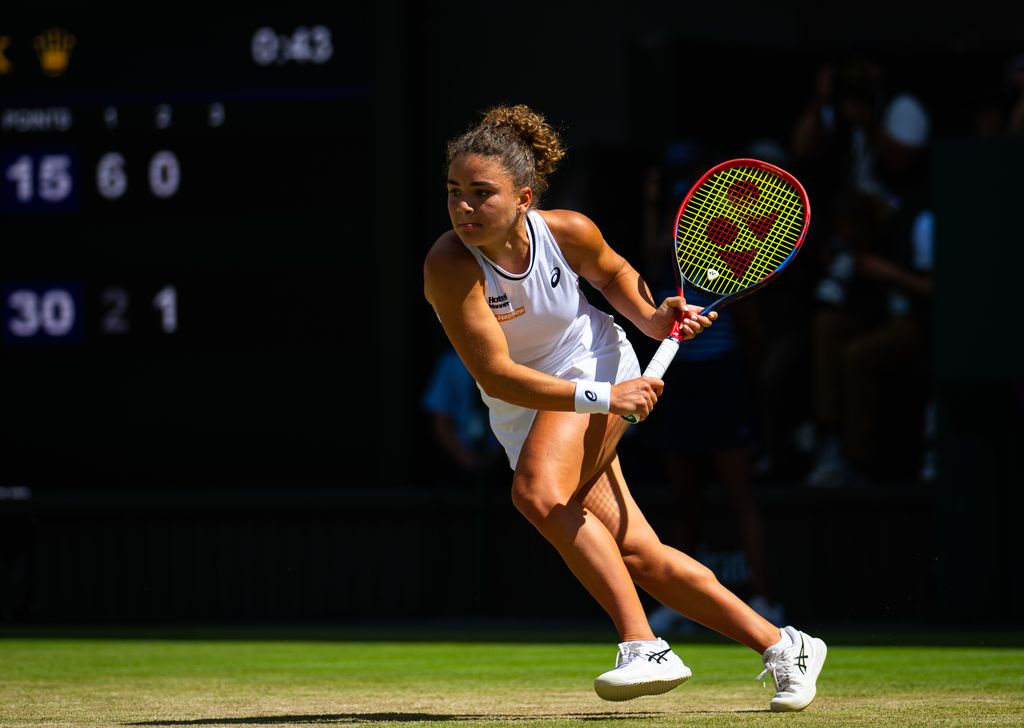 Jasmine Paolini of Italy in action against Donna Vekic