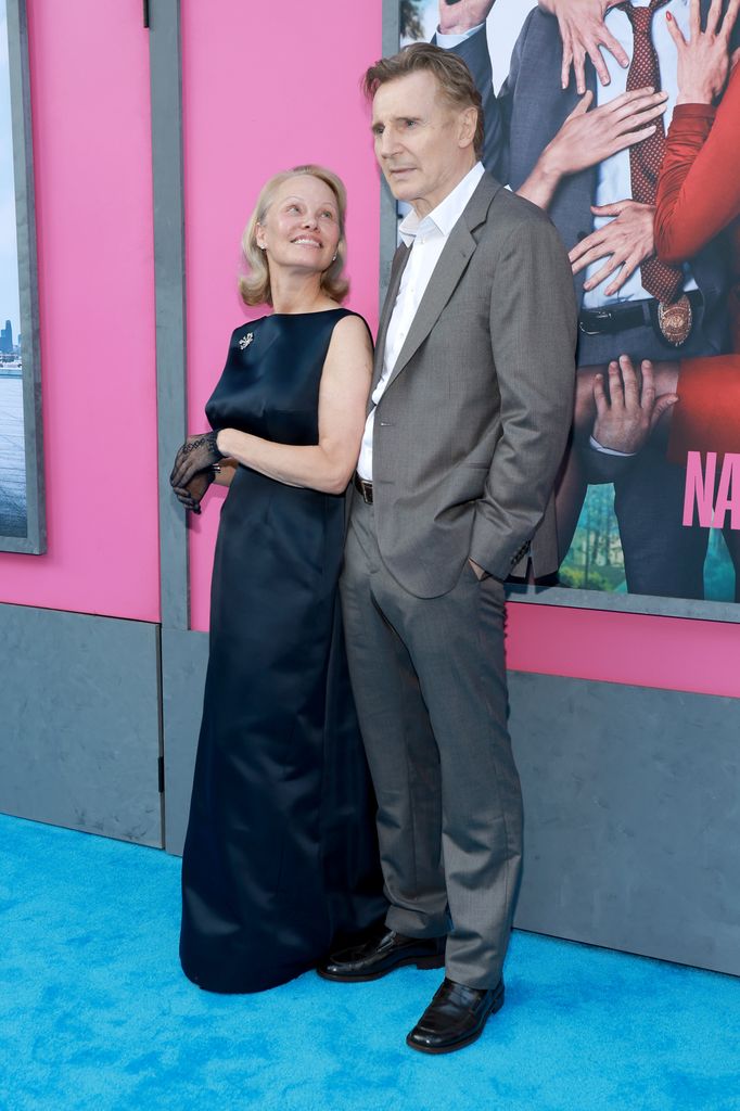 Pamela Anderson et Liam Neeson y assistent "Le pistolet nu" Première américaine au SVA Theatre le 28 juillet 2025 à New York, New York. (Photo de Jason Mendez / Getty Images pour Paramount Pictures)