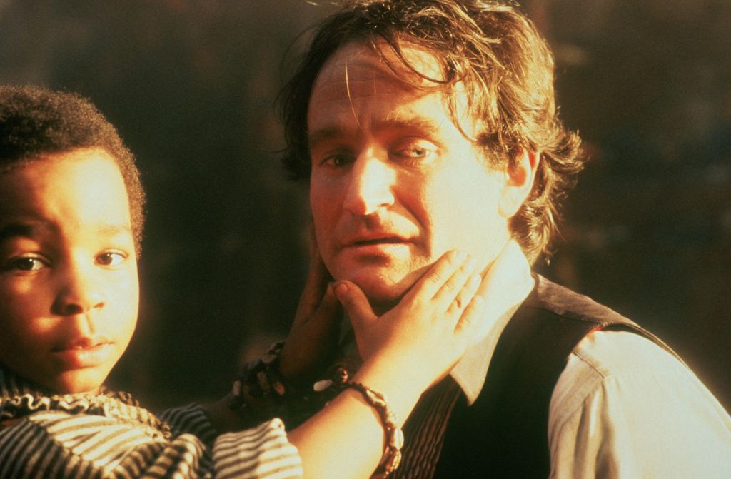 Isaiah Robinson as Pockets with Robin Williams