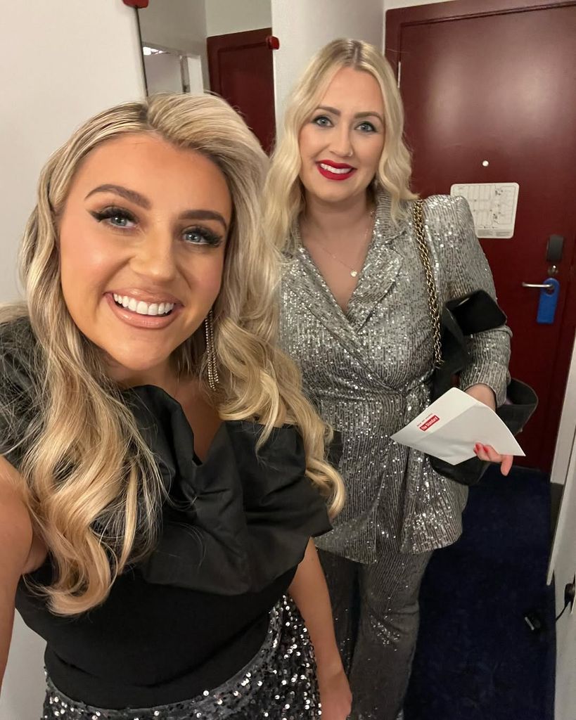 Izzi and Ellie Warner 