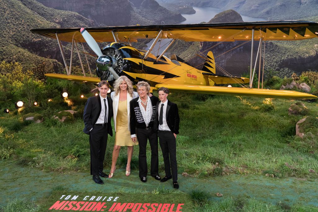  Alastair Stewart, Penny Lancaster, Rod Stewart and Aiden Stewart attend the Global Premiere of 'Mission: Impossible  The Final Reckoning' in Leicester Square Gardens