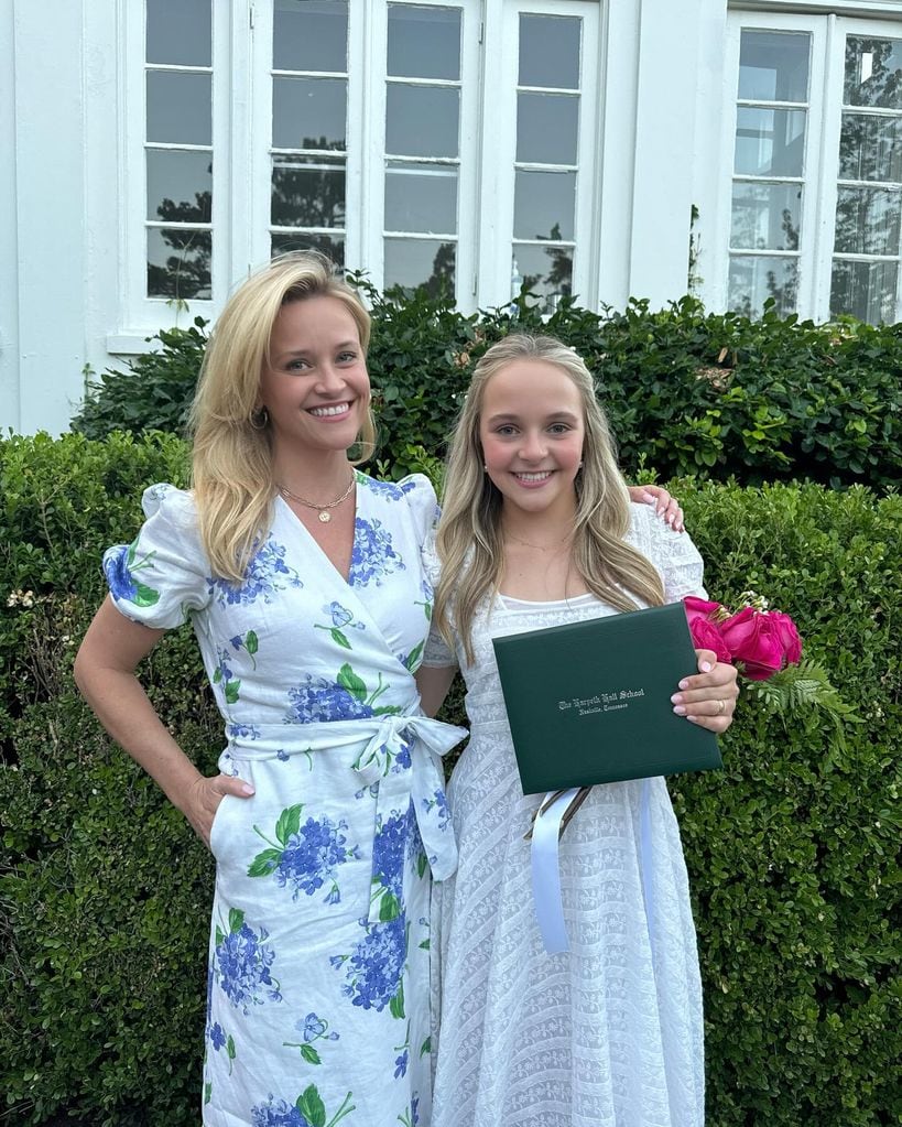 reese witherspoon niece abby james witherspoon high school graduation