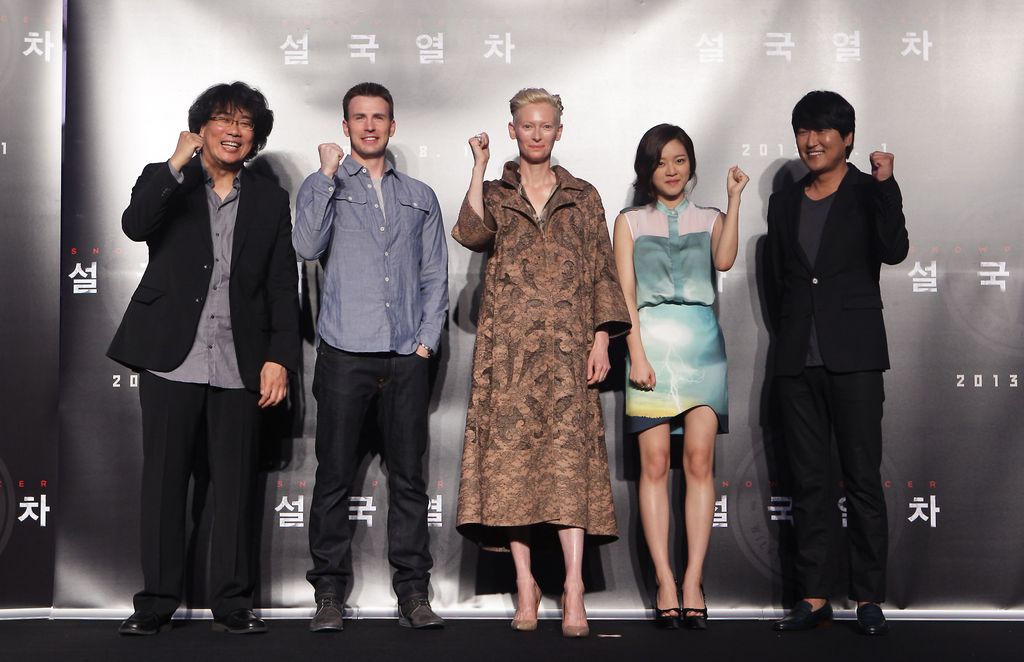 Director Bong Joon-Ho with Chris Evans, Tilda Swinton, Ko A-Sung and Song Kang-Ho 