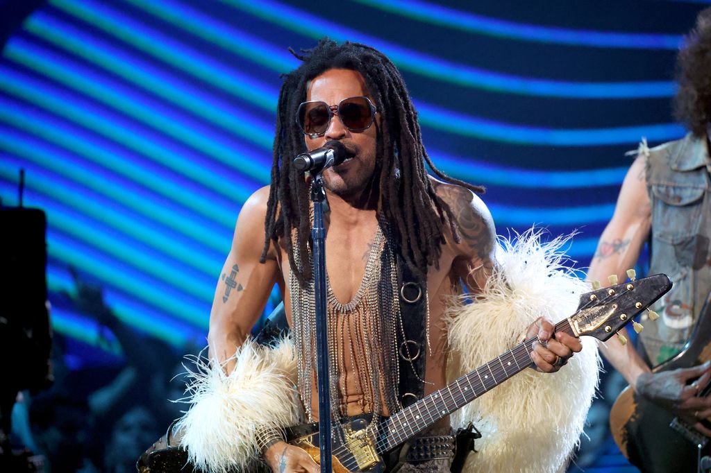  Lenny Kravitz performs on stage during the 2024 MTV Video Music Awards 