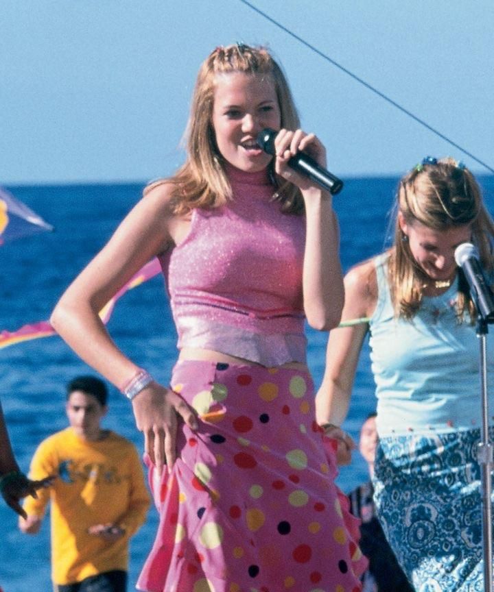 mandy moore in a polka dot skirt in princess diaries