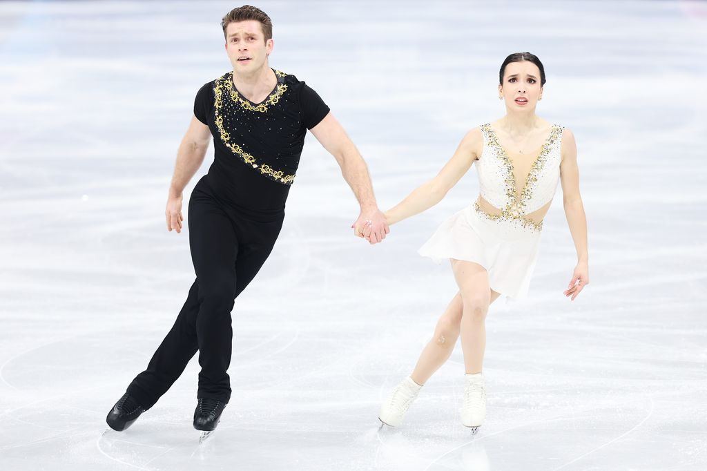 Les tenues de patinage sur glace sont connues pour être ultra scintillantes