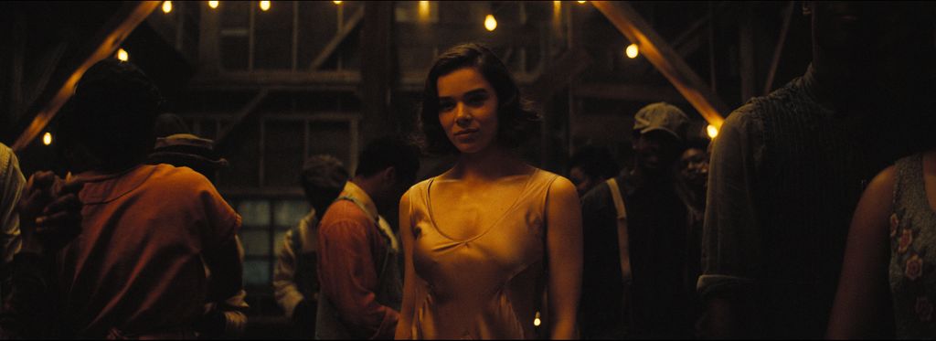 Hailee Steinfield in Sinners