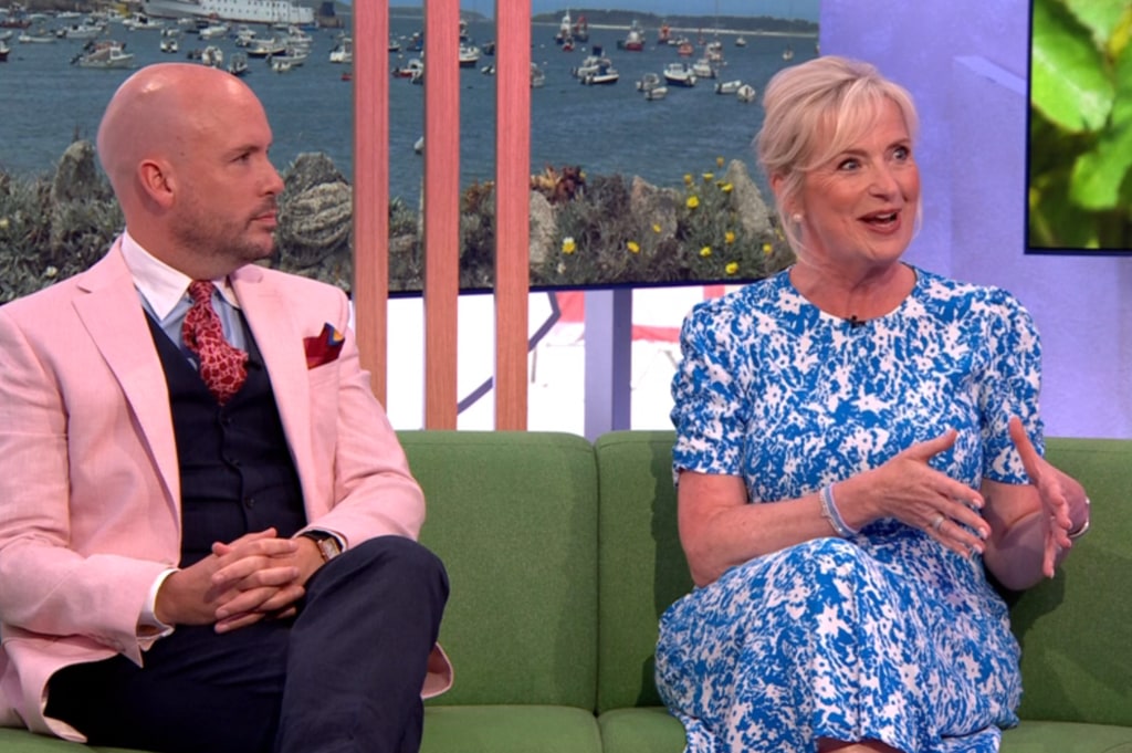 Tom Allen and Carol Kirkwood on The One Show