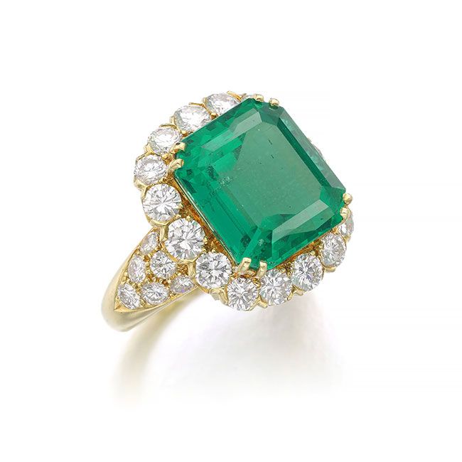 van cleef and arpels emerald diamond ring