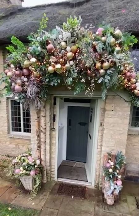 amanda holden door