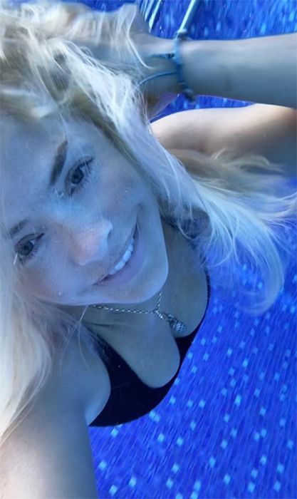 holly willoughby underwater