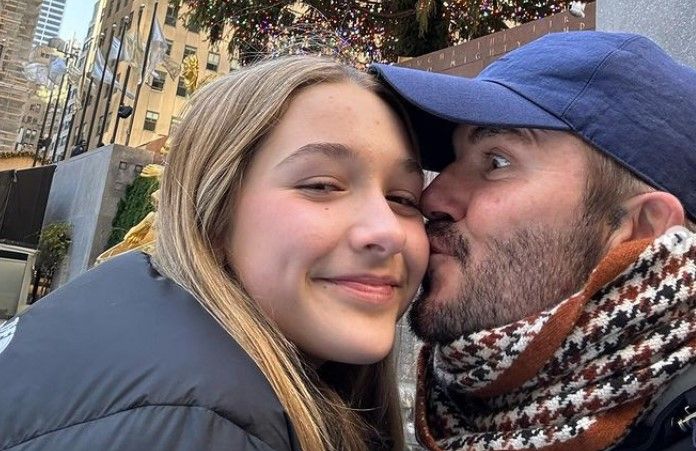 David Beckham goofs around with his daughter