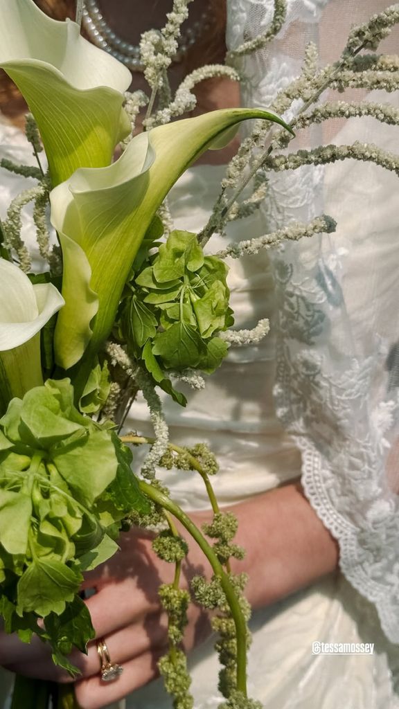 Tessa Mossey's wedding bouquet