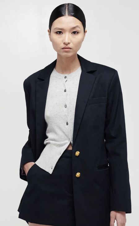 BOYFRIEND BLAZER
Midnight navy Serena Bute