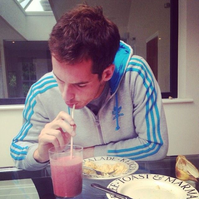 andy murray drinking smoothie